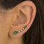 Brinco Ear Cuff de Diamantes e Esmeraldas em Ouro Branco 18k